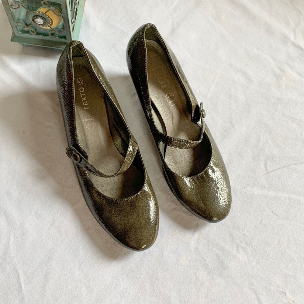 French Leather Wedge